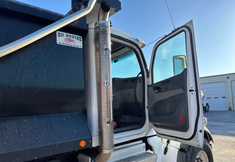 2017 Peterbilt 567 photo 51