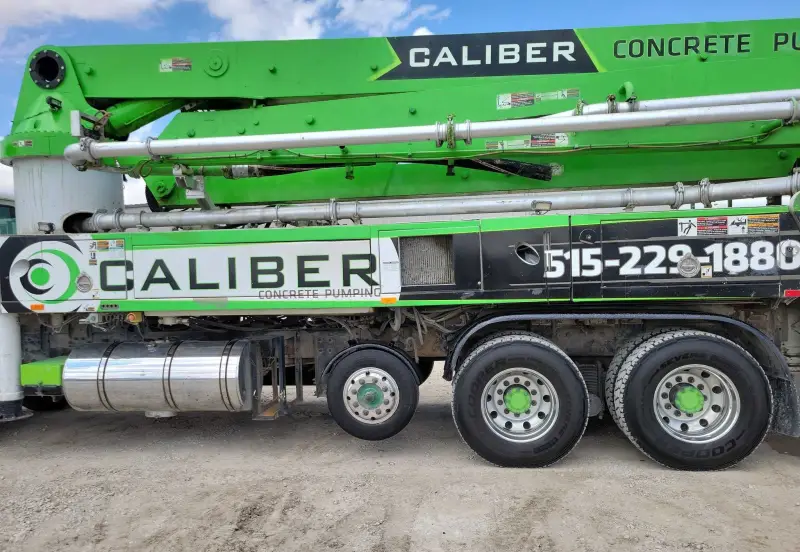 2007 Mack MR688S photo 29