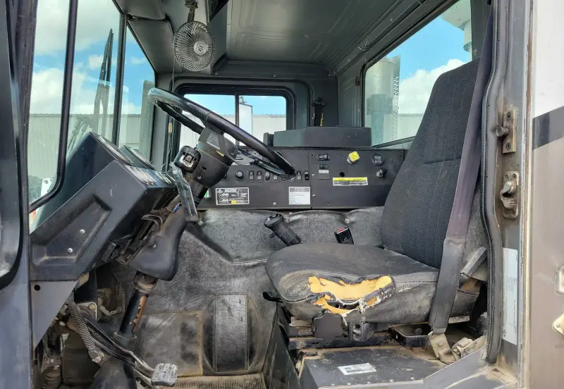 2007 Mack MR688S photo 49