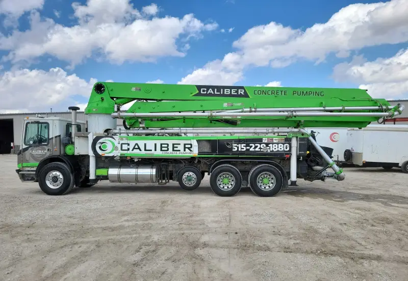 2007 Mack MR688S photo 8